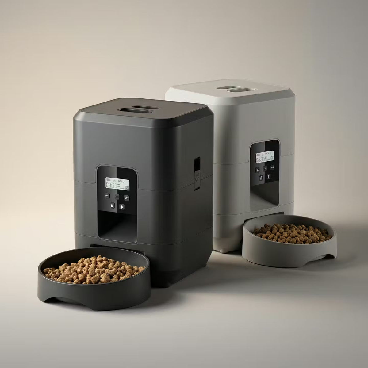 PawServe Smart – Futterautomat mit App-Steuerung – Produktansicht 1